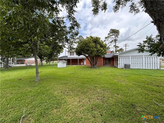 614 Apollo Dr, Edna, TX 77957 - photo 26
