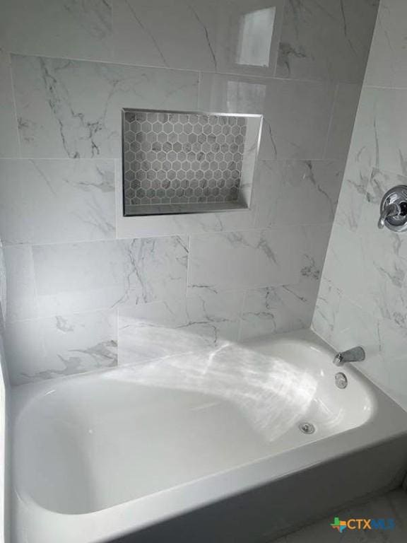 1202 S 7th St, Temple, TX 76504 - view of bathroom