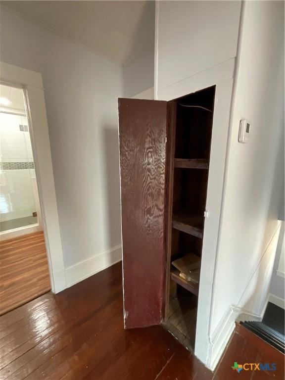 1203 E Third St, Hallettsville, TX 77954 - view of closet