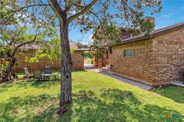 2406 Northwoods Dr, New Braunfels, TX 78132 - view of green lawn