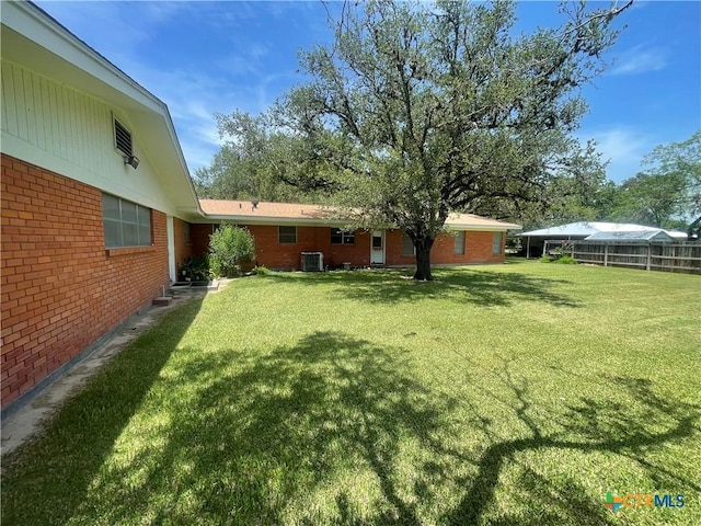 509 W Thomas St, Cuero, TX 77954 - photo 18