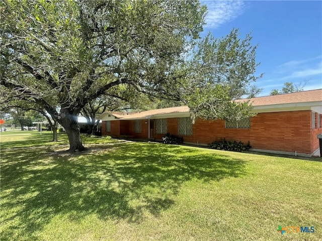 509 W Thomas St, Cuero, TX 77954 - photo 16