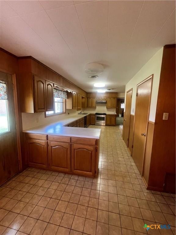 509 W Thomas St, Cuero, TX 77954 - photo 5