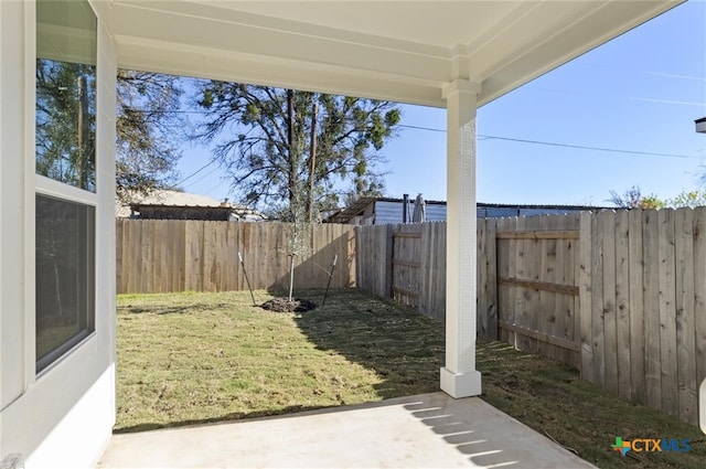 view of yard with a patio