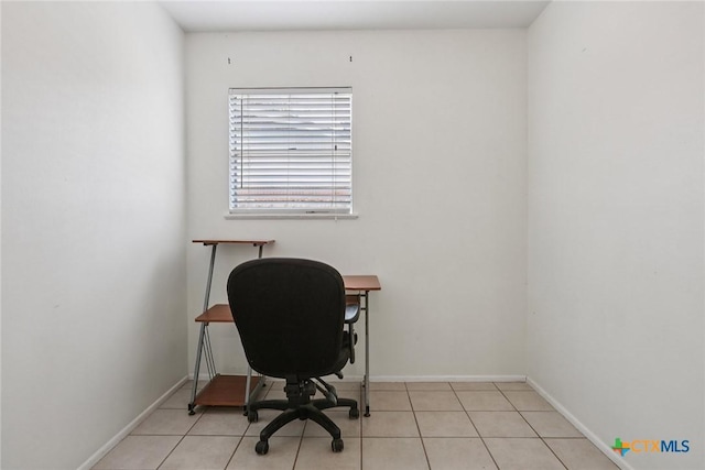 1334 Carnation Ln, New Braunfels, TX 78130 - office space featuring light tile patterned flooring and baseboards