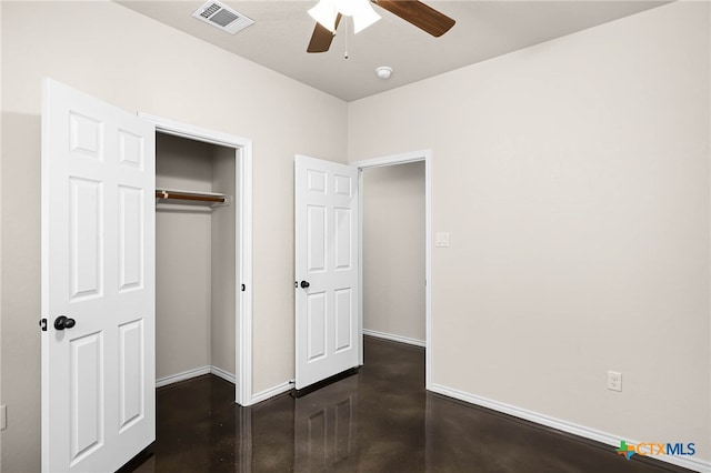 unfurnished bedroom featuring a closet and ceiling fan