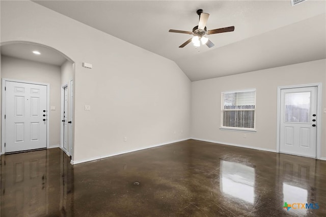 entryway featuring lofted ceiling and ceiling fan