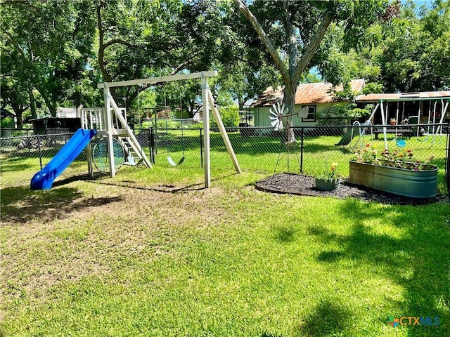 403 E 13th St, Shiner, TX 77984 - photo 32