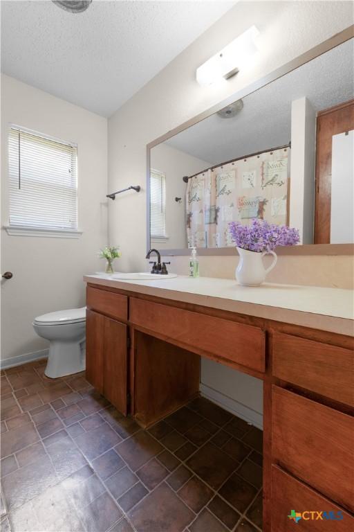 502 Geri Dr, Copperas Cove, TX 76522 - full bath with vanity and a textured ceiling