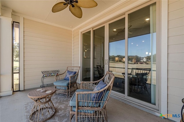 view of patio with ceiling fan