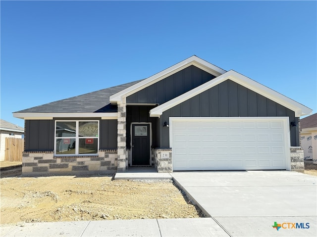 view of front of home featuring a garage