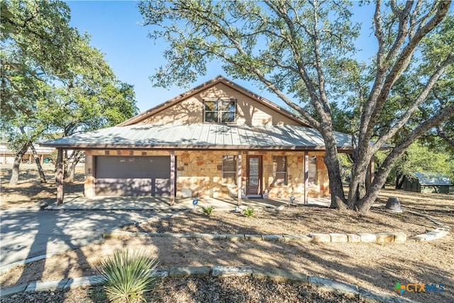 view of front of home featuring a garage