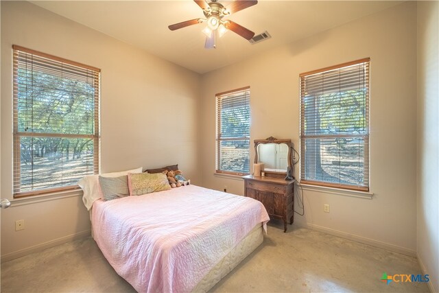 bedroom featuring ceiling fan