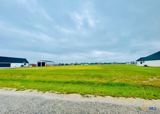857 Sendera Loop, Victoria, TX 77904 - photo 2