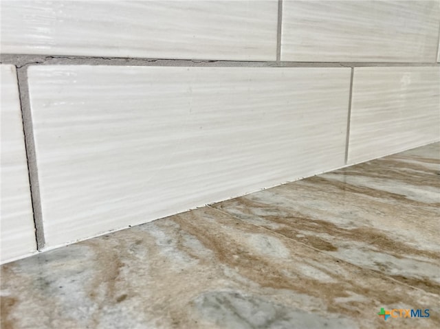 507 Santa Fe, Victoria, TX 77904 - view of garage