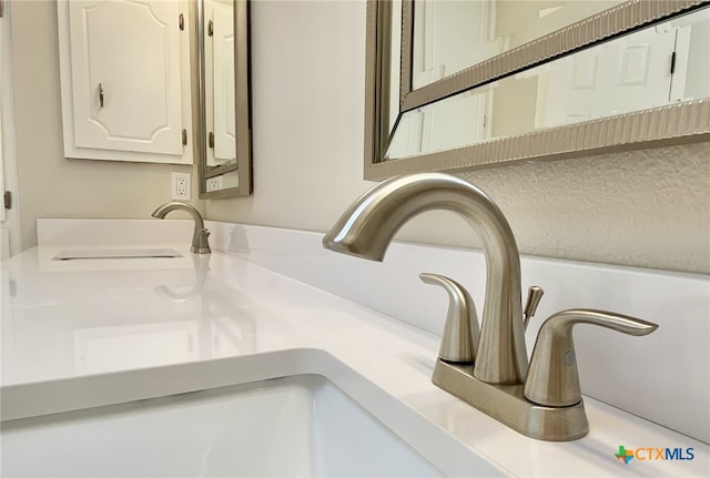 507 Santa Fe, Victoria, TX 77904 - bathroom view of double vanity