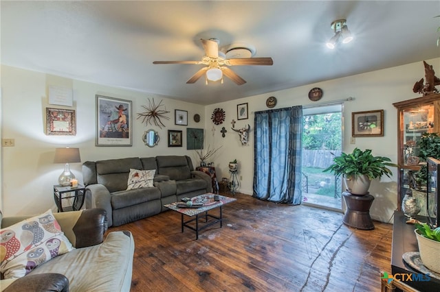 1105 E Robertson Ave, Copperas Cove, TX 76522 - living area featuring a ceiling fan and wood-type flooring