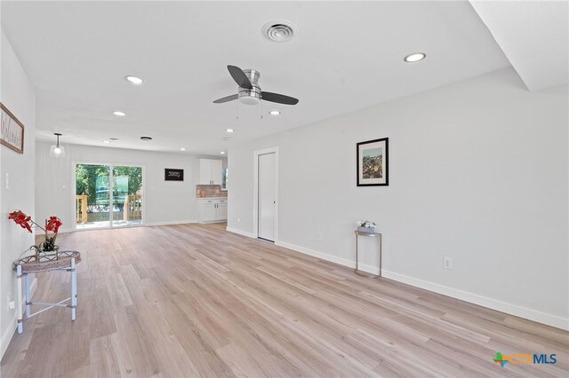 711 Santa Rosa Dr, Killeen, TX 76541 - unfurnished living room featuring recessed lighting, a ceiling fan, and light wood-type flooring