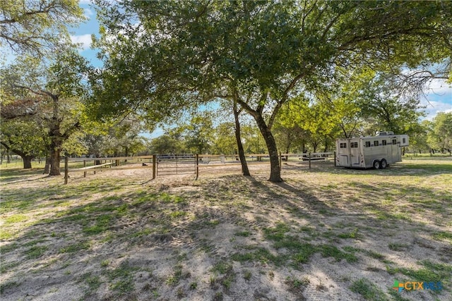 1843 Burr Oak Ln, Adkins, TX 78101 - view of yard