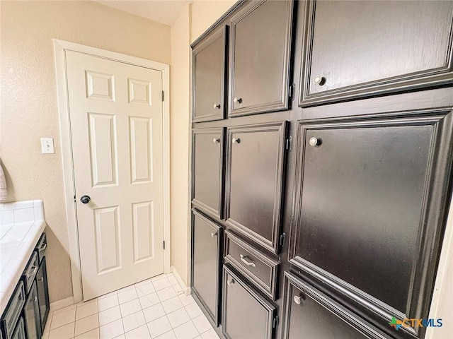 1802 Plantation Rd, Victoria, TX 77904 - detailed view of baseboards
