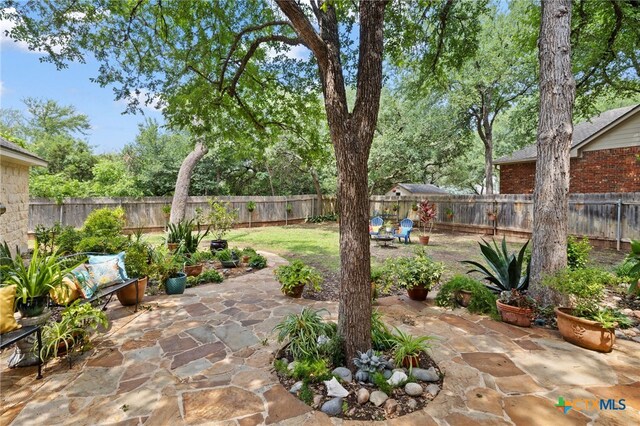 6804 Robert Dixon Dr, Austin, TX 78749 - view of patio featuring a fenced backyard