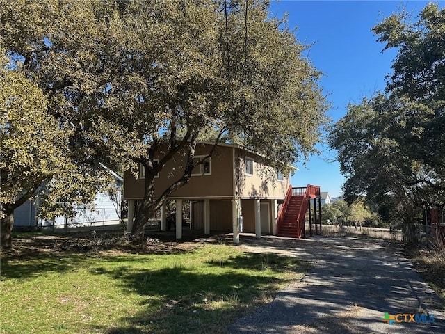 exterior space featuring a yard