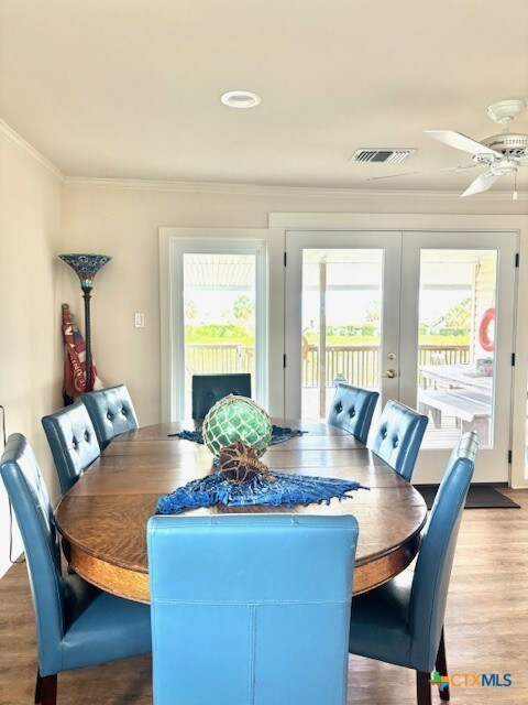604 W Maple St, Port Oconnor, TX 77982 - photo 8