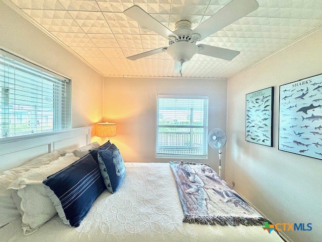 604 W Maple St, Port Oconnor, TX 77982 - photo 17