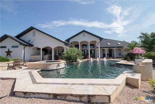 547 Powder Rdg, Luling, TX 78648 - view of pool with a patio area and a pool with connected hot tub