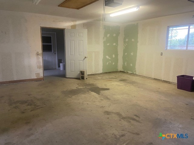233 Thomas Dr, Martindale, TX 78655 - view of basement