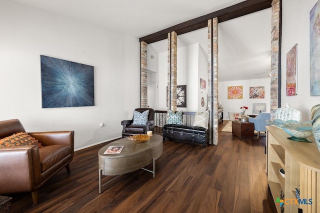 5006 Las Campanas St, San Antonio, TX 78233 - sitting room with wood finished floors and baseboards