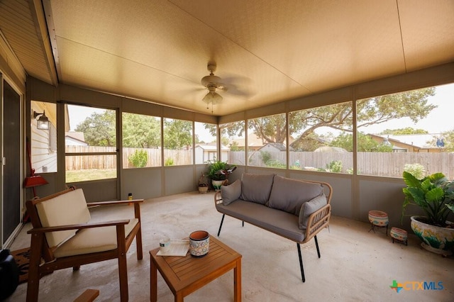 5006 Las Campanas St, San Antonio, TX 78233 - sunroom featuring a ceiling fan and outdoor lounge area