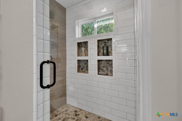 3055 Lakeview Dr, Canyon Lake, TX 78133 - full bath featuring a tile shower
