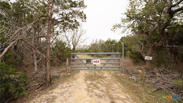 Listing photo 2 for 401 High Rd, San Marcos TX 78666