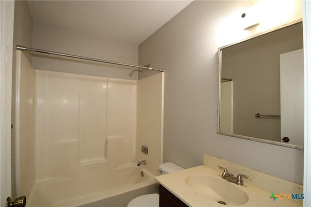 4508 Greenbriar Cir, Killeen, TX 76543 - bathroom featuring toilet, vanity, and tub / shower combination