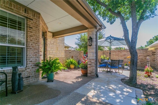1320 Daisy Ln, Temple, TX 76502 - view of patio