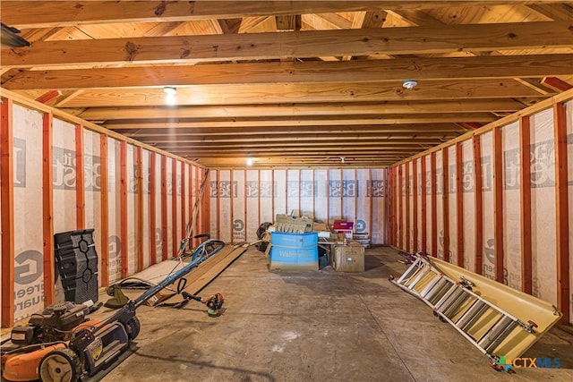 212 Whitfield St, Yoakum, TX 77995 - view of below grade area