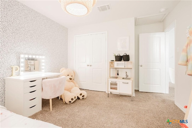 view of carpeted bedroom