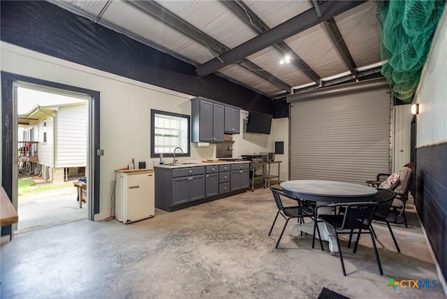 40 Sailfish Lndg, Port Lavaca, TX 77979 - garage featuring a sink