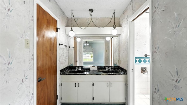 162 Lone Oak St, Seguin, TX 78155 - bathroom with double vanity