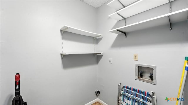 162 Lone Oak St, Seguin, TX 78155 - laundry area with washer hookup and baseboards