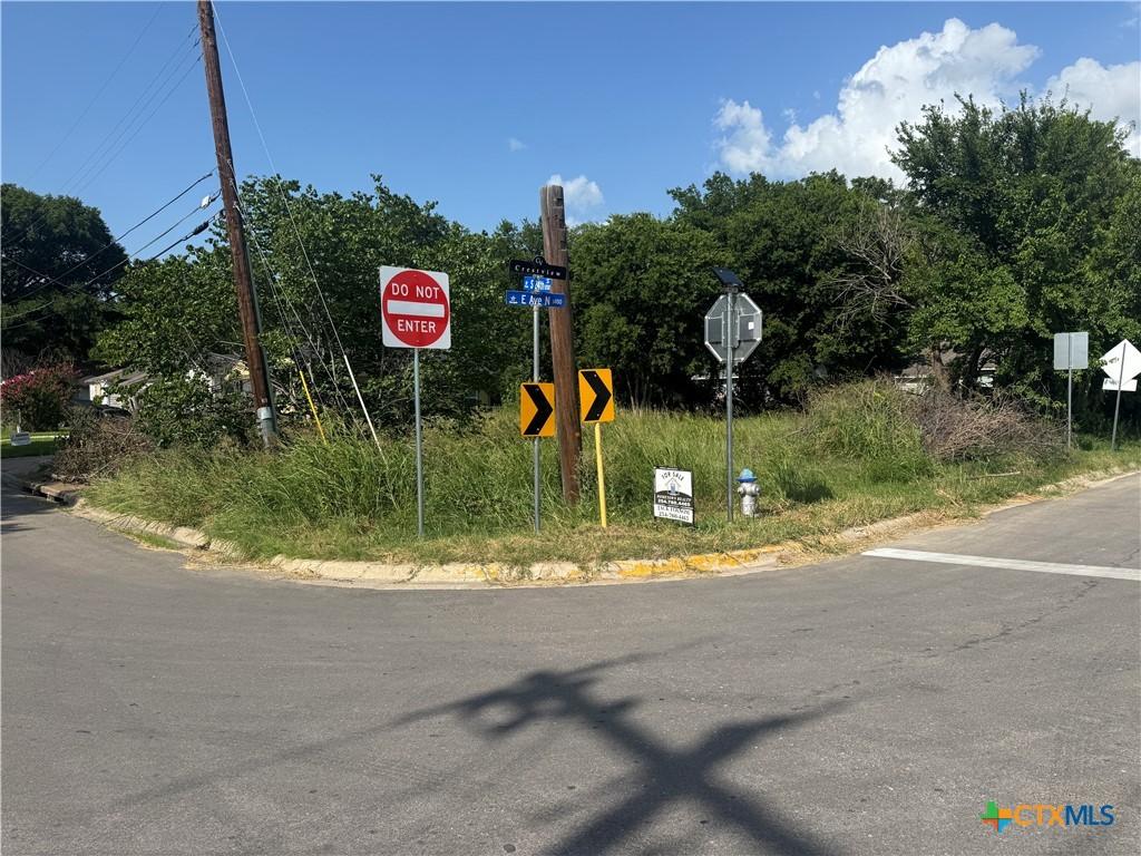 1219 S 24th St, Temple, TX 76501 - photo 3