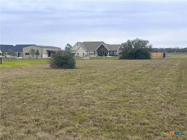 Listing photo 3 for 363 Sendera Loop, Victoria TX 77904