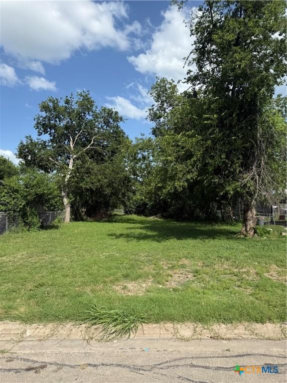 1317 S 6th St, Temple, TX 76504 - photo 2