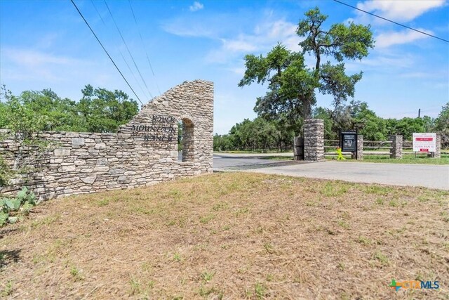 1001 Bluff View Rd, Wimberley, TX 78676 - photo 11