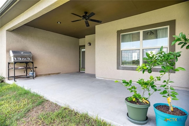 196 Garza Rd, Port Lavaca, TX 77979 - view of patio / terrace featuring ceiling fan and grilling area