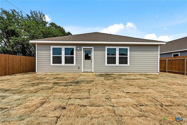 9820 Tarabon Dr, Killeen, TX 76542 - rear view of property with a fenced backyard