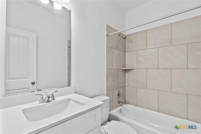 9820 Tarabon Dr, Killeen, TX 76542 - bathroom featuring vanity and shower / bath combination