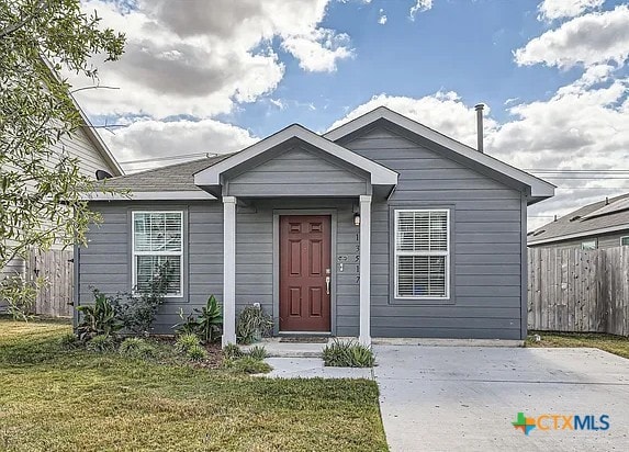 13517 Knights Branch Dr, Elgin, TX 78621 - view of front facade