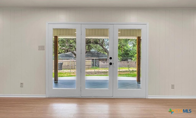 309 E Xavier Ave, Temple, TX 76501 - entryway featuring wood finished floors, french doors, and plenty of natural light